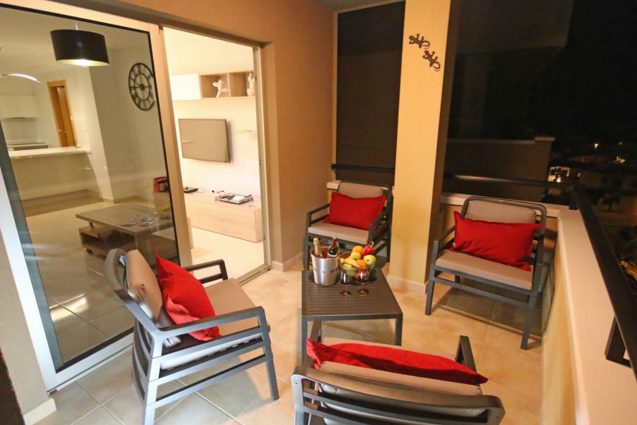 La Perla By Rentmedano Superb Luxury Duplex, Private Roof Terrace, Ocean View, Pool, Wifi And Parking Leilighet El Médano Eksteriør bilde